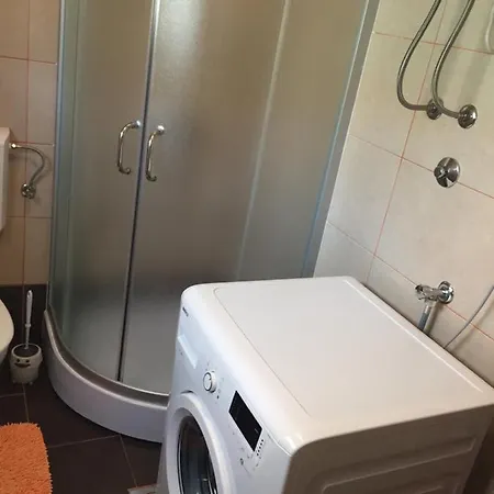 Kukuruzovic Apartman Vrh