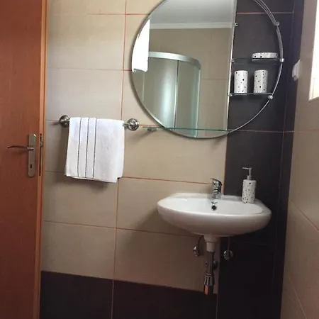Kukuruzovic * Vrh (Krk)