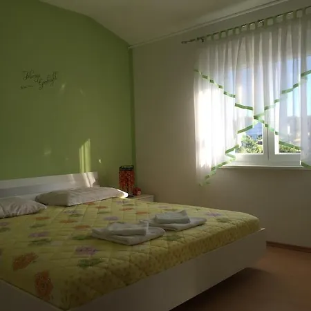 Kukuruzovic * Vrh (Krk)